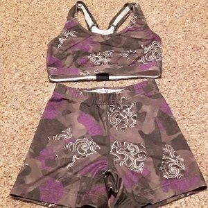 2pc. Women's Moving Comfort Athletic Wear: Size Small